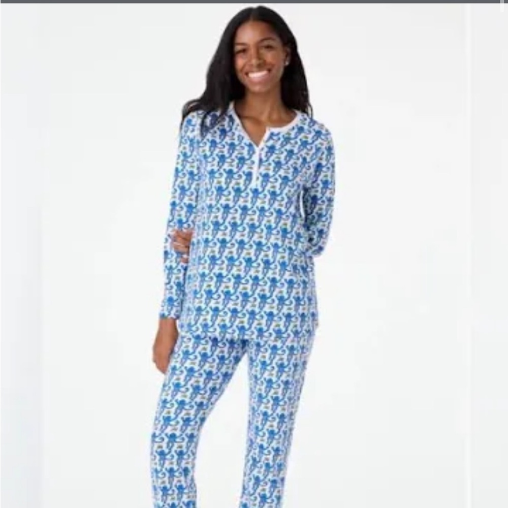 Roller rabbit blue money pajamas XS like new